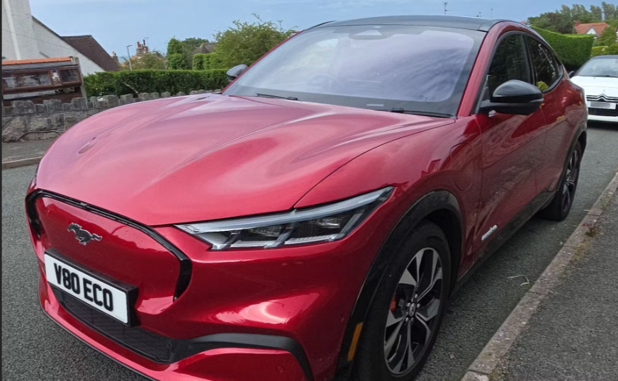 Ford Mustang Mach-E 258Kw Extended Range 88Kwh Awd Red
