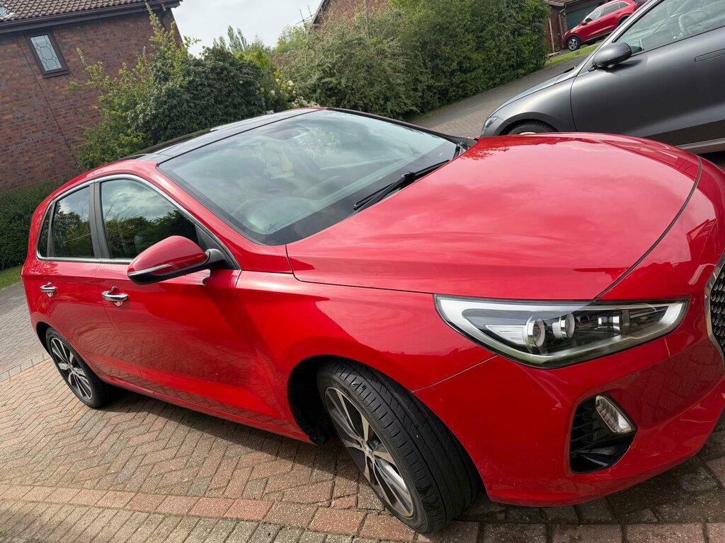Hyundai I30 1.6 Crdi Premium Se Red