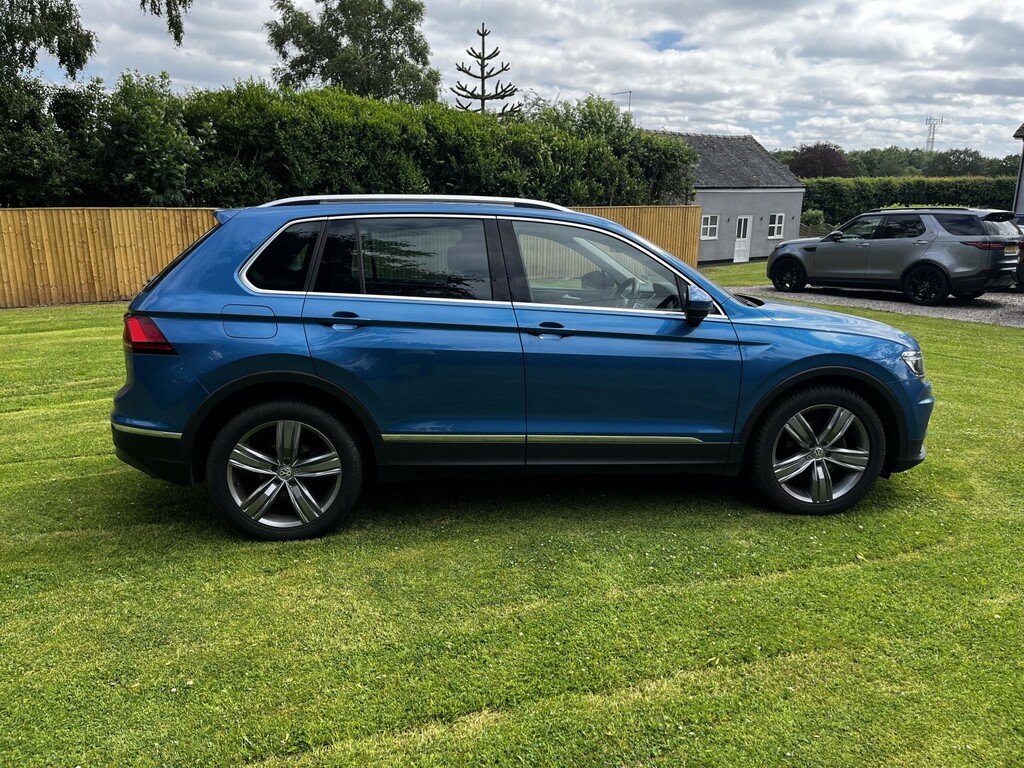 Volkswagen Tiguan Suv 2.0 Tdi Sel R Line Spec In Blue,pan Roof,sat N DF18URE Blue #5