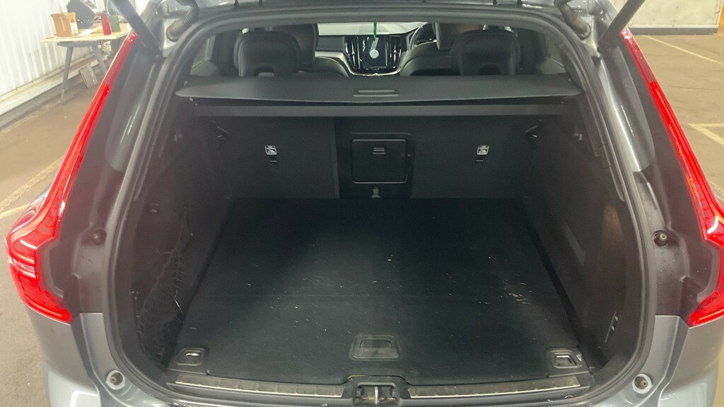 Volvo XC60 2.0 B4d Mhev Momentum Awd Geartronic Grey #13