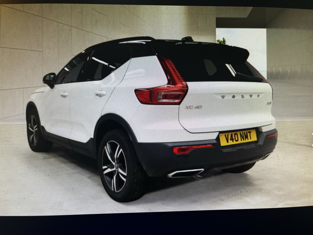 Volvo XC40 2.0 R-design D4 Awd,sat Nav,pan Roof,fsh White #4