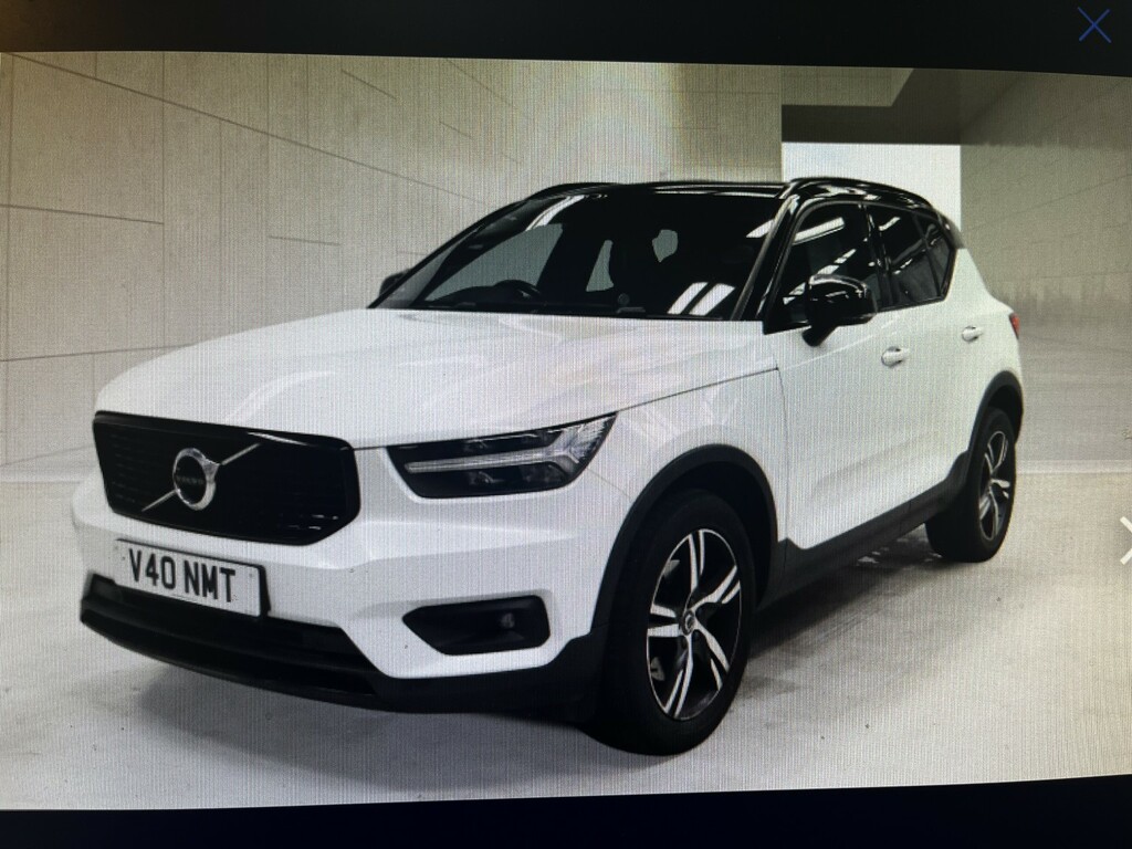 Volvo XC40 2.0 R-design D4 Awd,sat Nav,pan Roof,fsh White #2