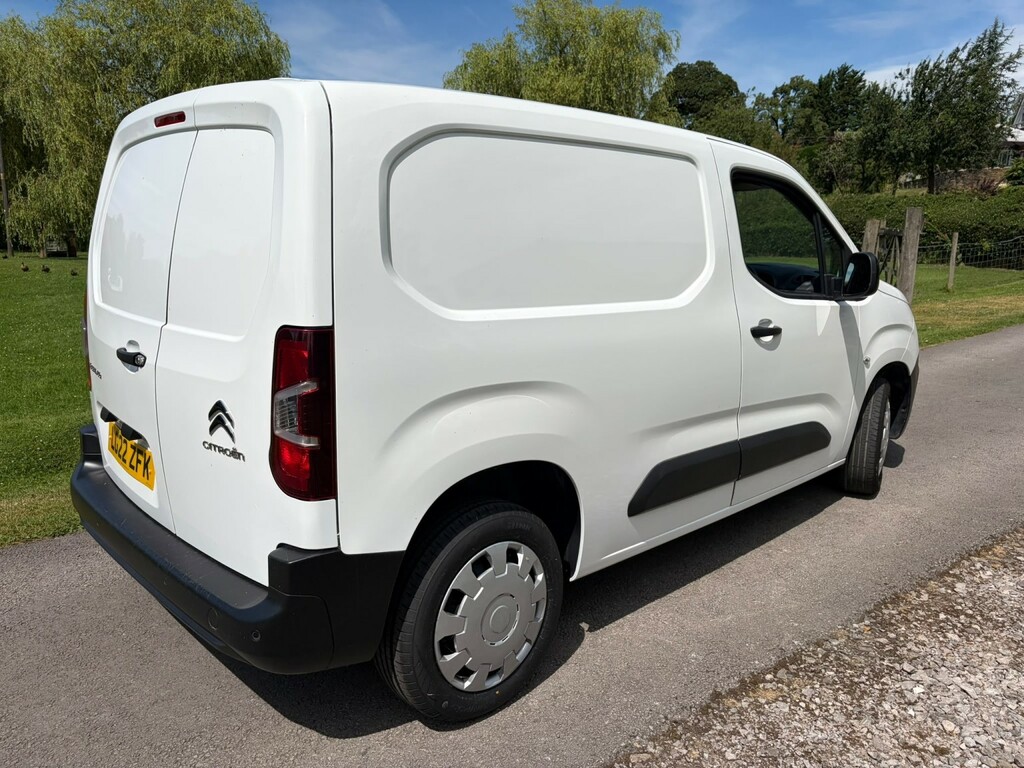 Citroen Berlingo 1.5 Bluehdi 1000 Enterprise M Pro White #4