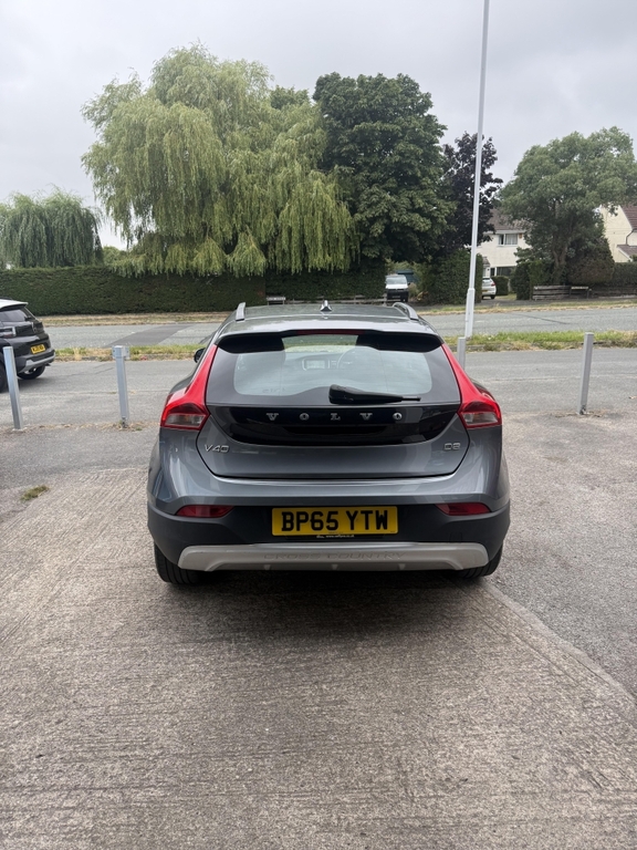 Volvo V40 Cross Country 2.0 D2 Cross Country Lux Nav BP65YTW Grey #4