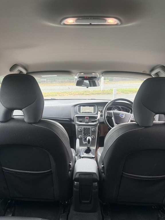Volvo V40 1.6 D2 Se Nav Silver #6
