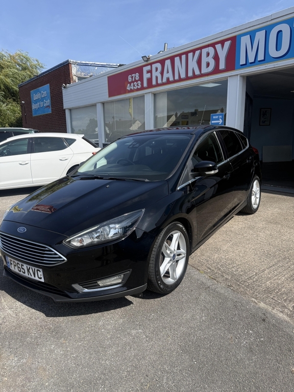 Ford Focus 1.5 Titanium Tdci Black #2