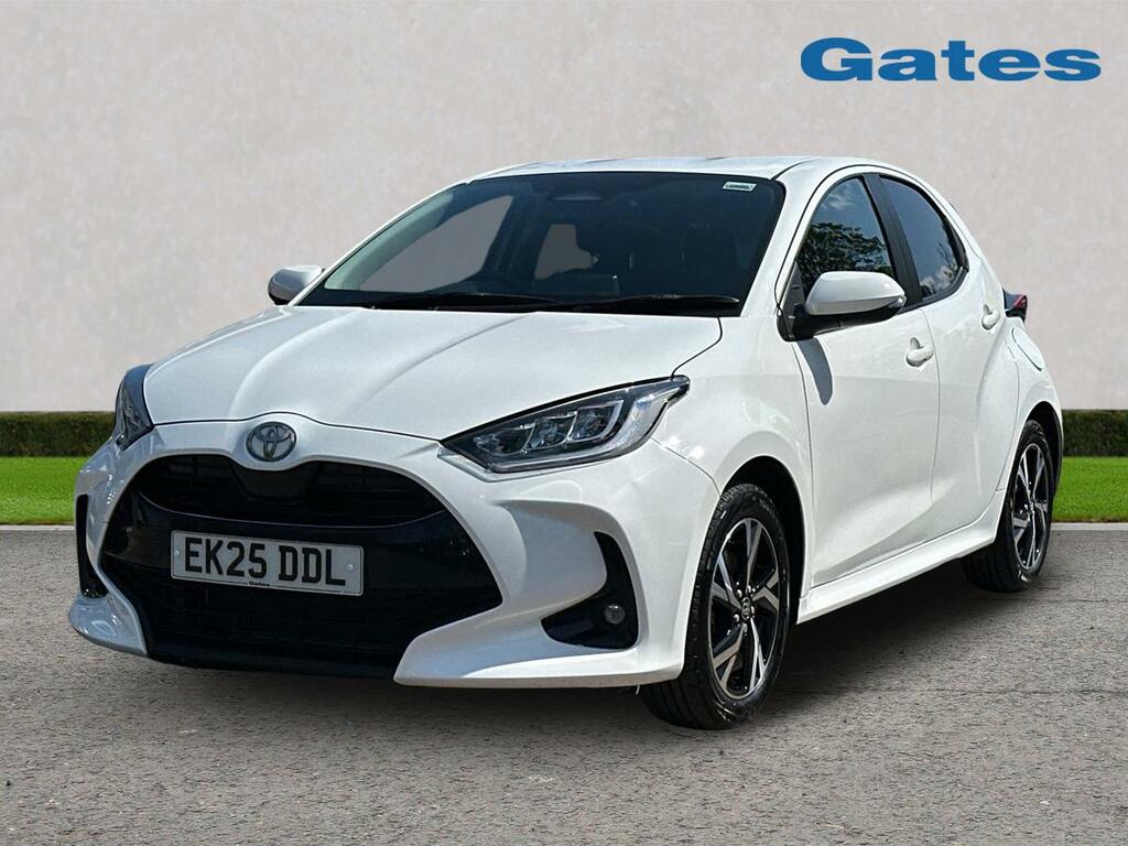 Toyota Yaris Toyota Yaris Design 1.5 Hybrid EK25DDL White #3
