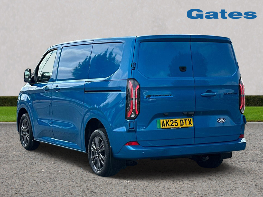 Ford Transit Custom Transit Custom 320 Swb Limited 65Kwh 160Kw 218Ps AK25DTX Blue #6