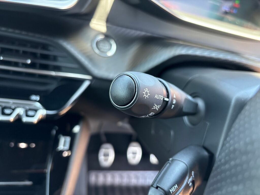 Peugeot 208 1.2 Hybrid 100 Allure E-dsc6 Grey #23