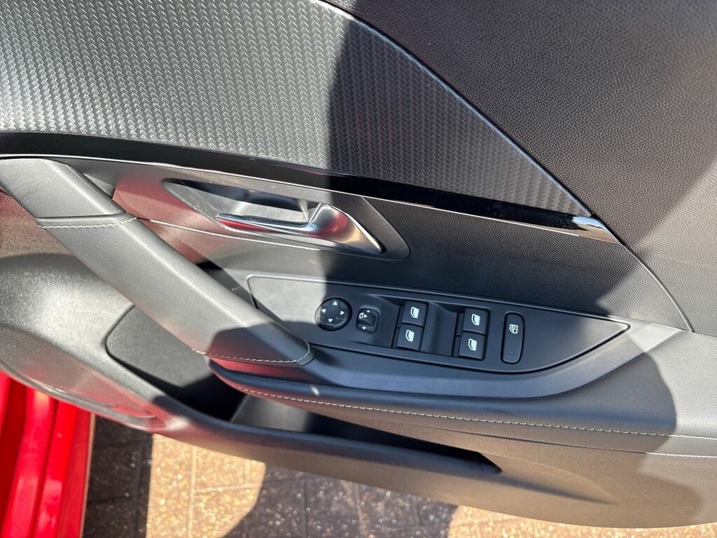Peugeot 208 1.2 Hybrid 100 Allure E-dsc6 Grey #25