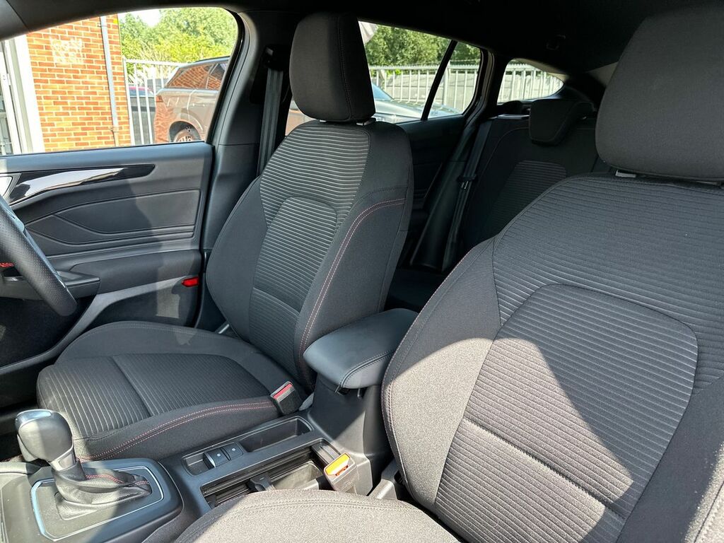 Ford Focus 1.0 125Ps Active X En74bwb Black #13