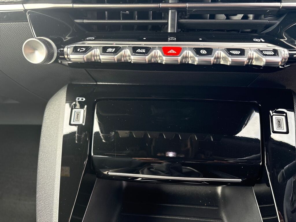 Peugeot 2008 Gt Red #24