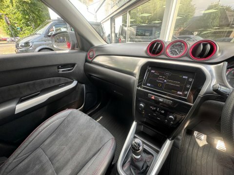 Suzuki Vitara 1.6 Sz4 Euro 6 Ss 2017 Black #21
