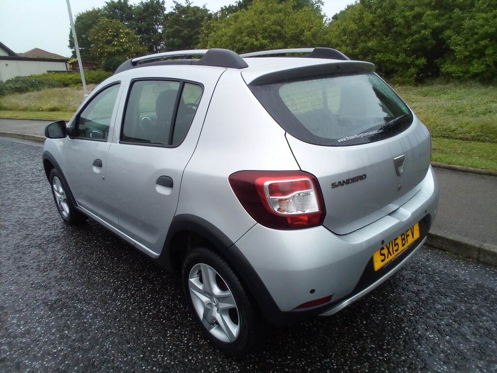 Dacia Sandero Stepway Hatchback Stepway Laureate 1.5 Dci 90 201515 Silver #6