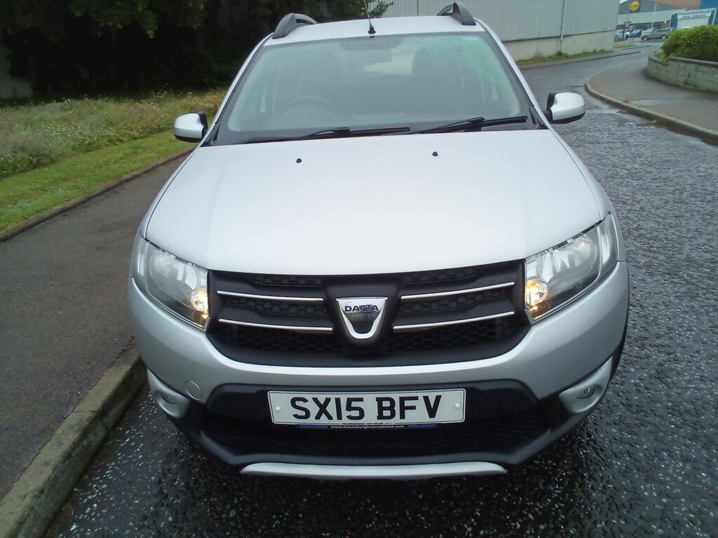 Dacia Sandero Stepway Hatchback Stepway Laureate 1.5 Dci 90 201515 Silver #2