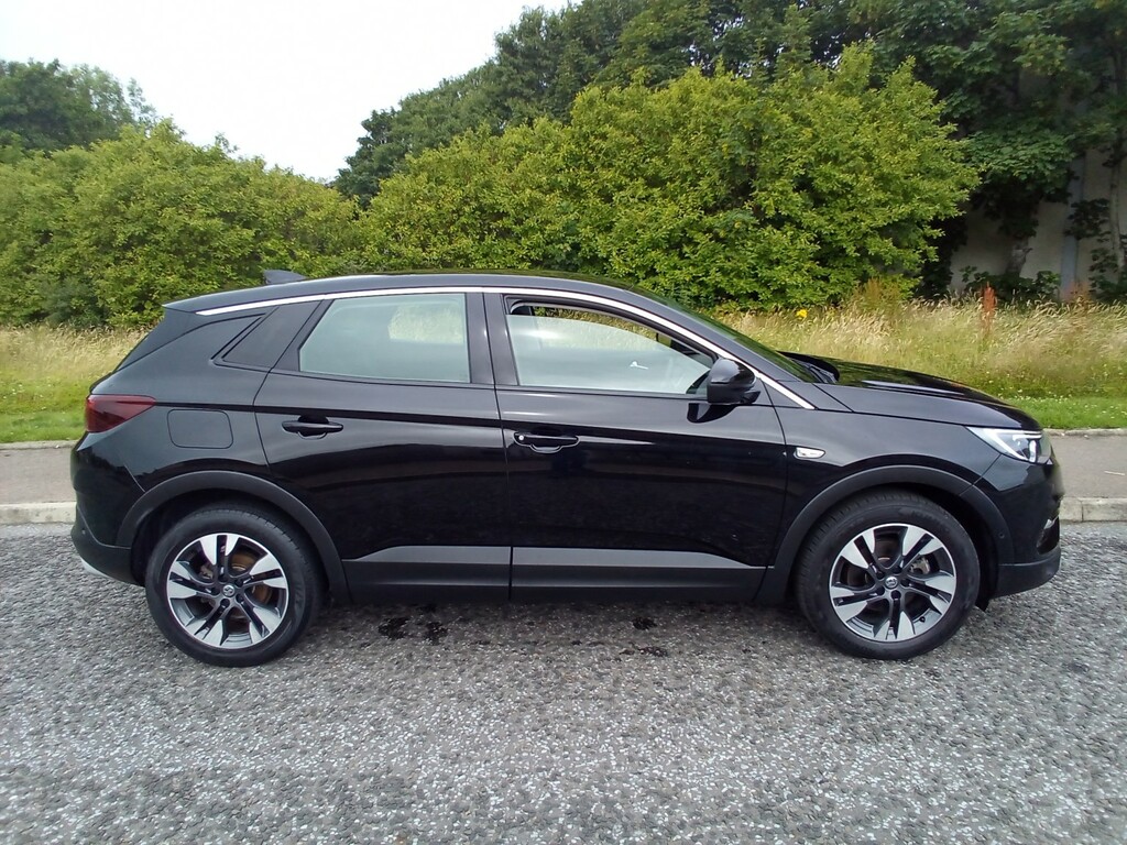 Vauxhall Grandland X 1.2 Turbo Sport Nav Black #4