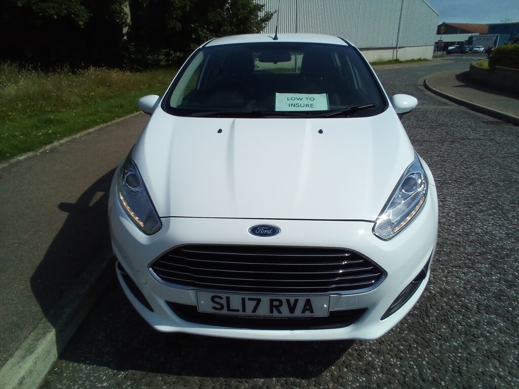 Ford Fiesta Hatchback 1.3 Zetec 201717 SL17RVA White #2