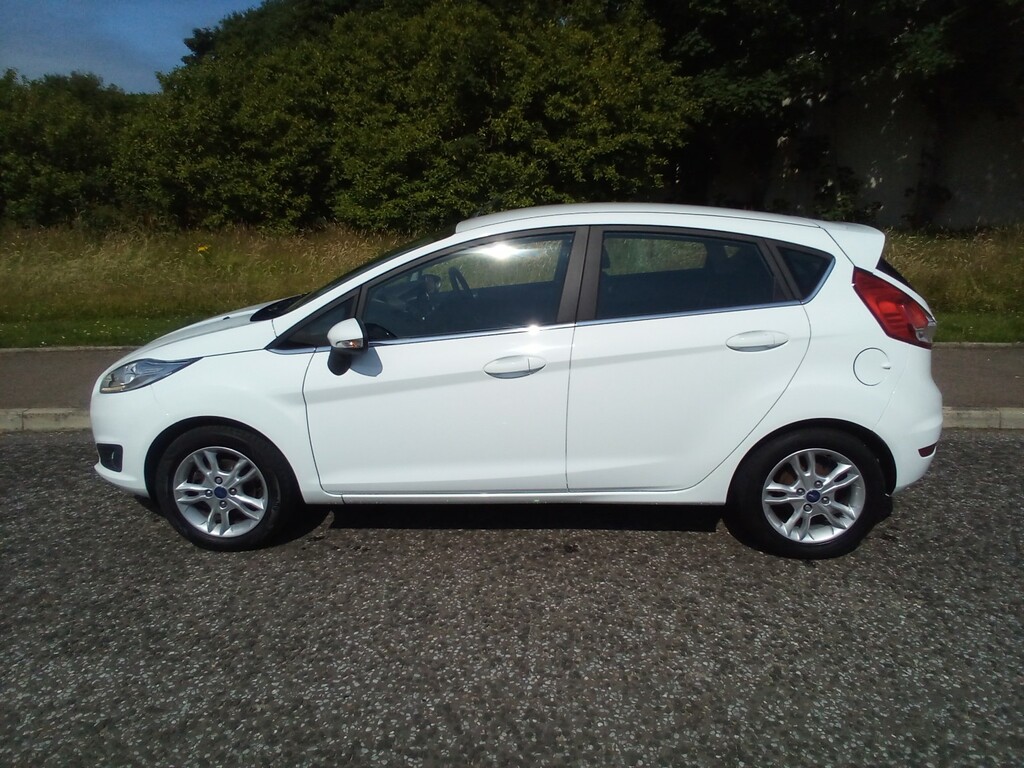 Ford Fiesta Hatchback 1.3 Zetec 201717 SL17RVA White #5