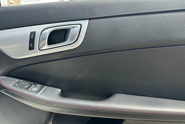 Mercedes-Benz SLC Slc 200 Amg Line Silver #33