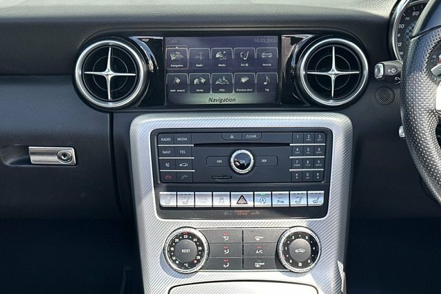 Mercedes-Benz SLC Slc 200 Amg Line Silver #20