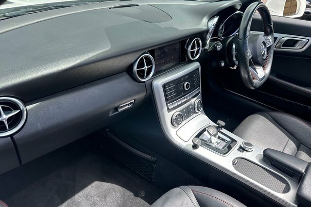 Mercedes-Benz SLC Slc 200 Amg Line Silver #15