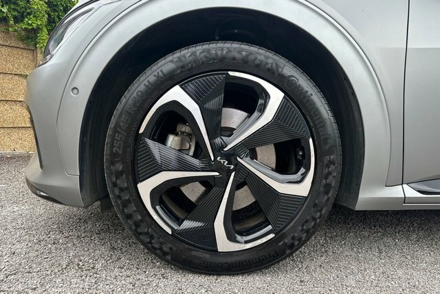 Kia EV6 Air White #23