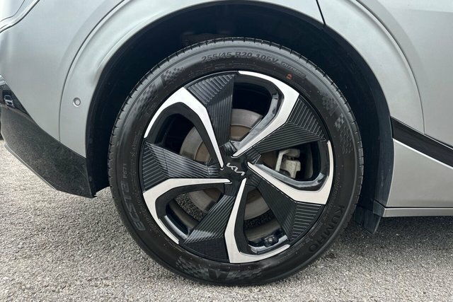 Kia EV6 Air White #21