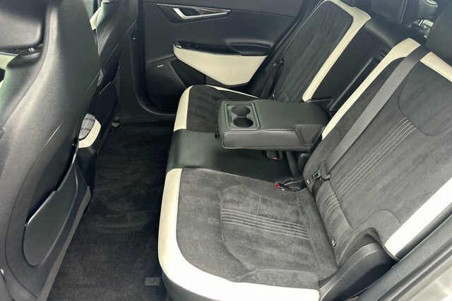 Kia EV6 Air White #34