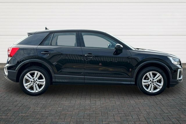 Audi Q2 Tfsi Cod 35 Sport PJ21CMU Black #2
