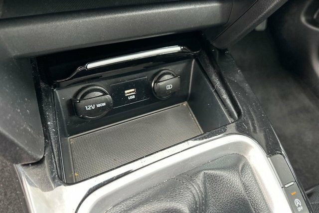 Kia Xceed 1.6 Gdi 8.9Kwh 4 Suv Plug In Hybrid Dct Black #27