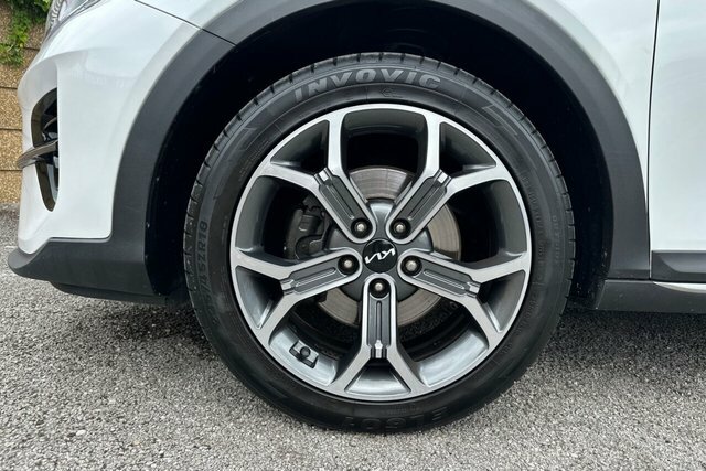 Kia Xceed 1.6 Gdi 8.9Kwh 4 Suv Plug In Hybrid Dct Black #23