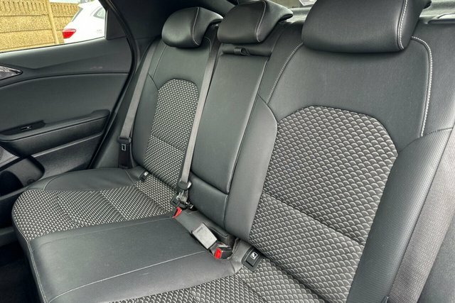 Kia Xceed 1.6 Gdi 8.9Kwh 4 Suv Plug In Hybrid Dct Black #17