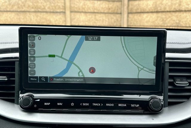 Kia Xceed 1.6 Gdi 8.9Kwh 4 Suv Plug In Hybrid Dct Black #45