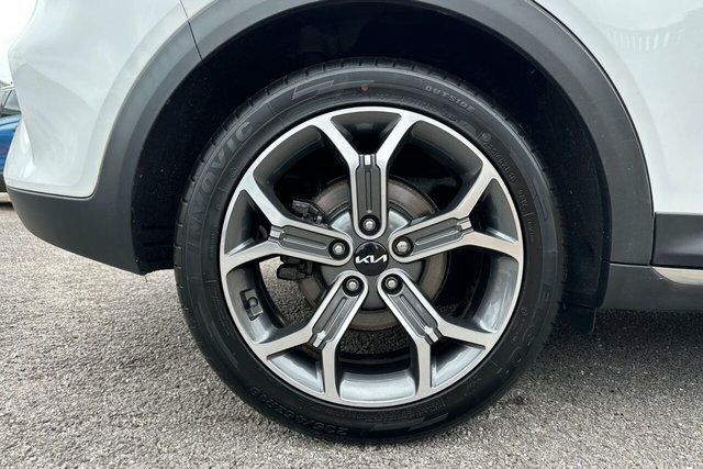 Kia Xceed 1.6 Gdi 8.9Kwh 4 Suv Plug In Hybrid Dct Black #21