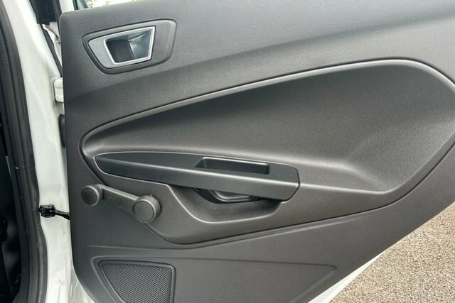 Ford Fiesta 1.25 Zetec Hatchback Euro 6 82  #33