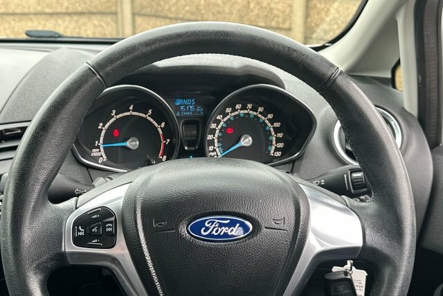 Ford Fiesta 1.25 Zetec Hatchback Euro 6 82  #13