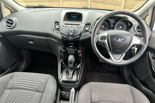 Ford Fiesta 1.25 Zetec Hatchback Euro 6 82  #11