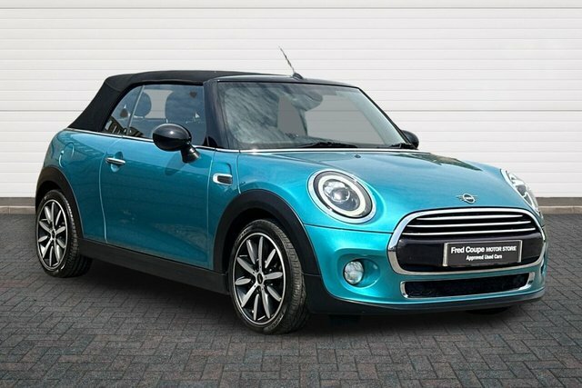 Mini Convertible Cooper Exclusive Convertible Blue
