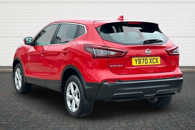 Nissan Qashqai Dig-t Acenta Premium Suv YB70XCX Red #5