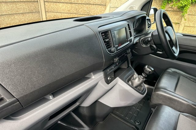 Citroen Dispatch Low Miles Euro6 Excellent Condition New Shape Blue #15