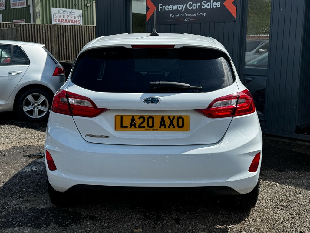 Ford Fiesta Hatchback 1.0T Ecoboost Titanium Hatchback Pet LA20AXO White #3