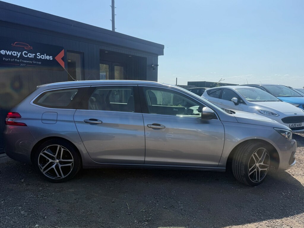 Peugeot 308 SW Estate 1.2 Puretech Allure Estate Eat E Grey #2
