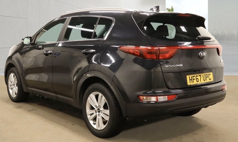 Kia Sportage 1.6 Gdi 2 Suv Euro 6 Ss 130 Black #4