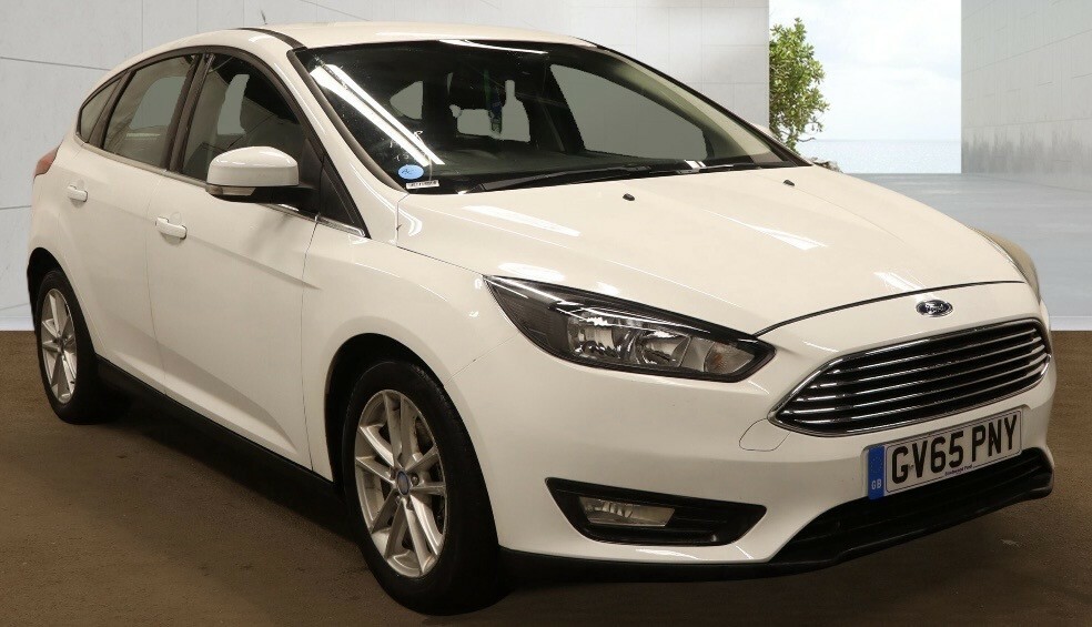 Ford Focus 1.0T Ecoboost Zetec Hatchback Eu White