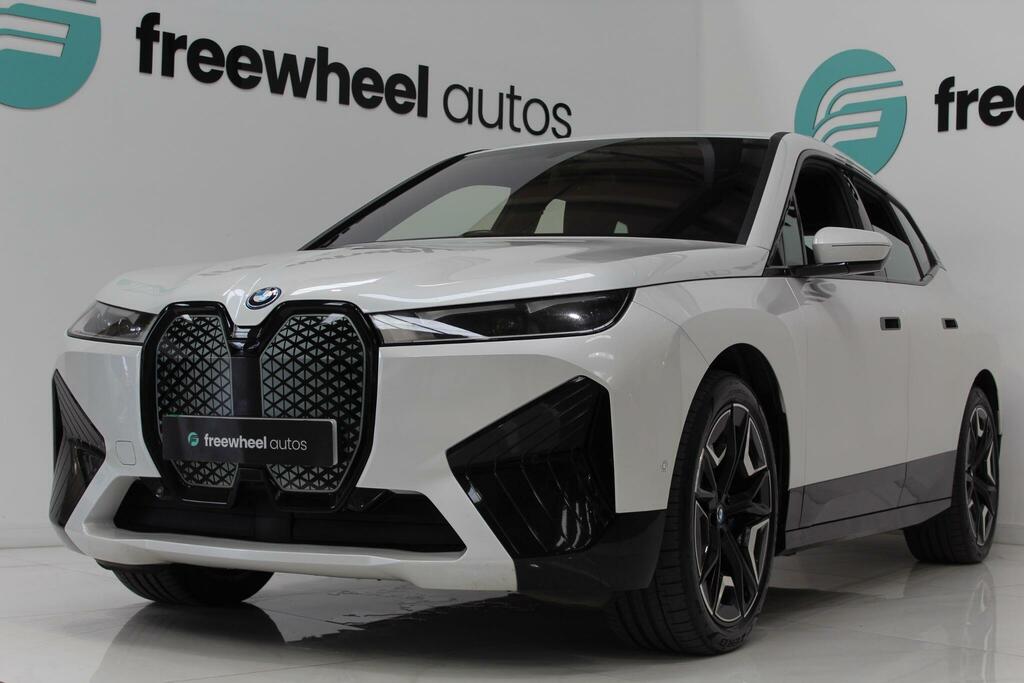 BMW iX 40 76.6Kwh M Sport Xdrive NK22VWH White #3