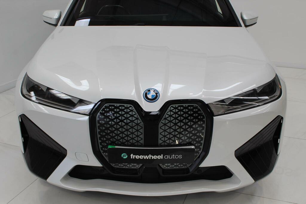 BMW iX 40 76.6Kwh M Sport Xdrive NK22VWH White #4