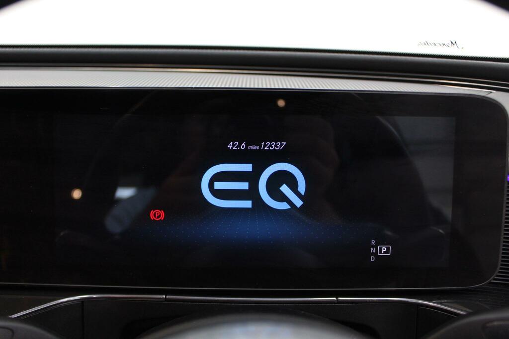 Mercedes-Benz EQC Suv Blue #75