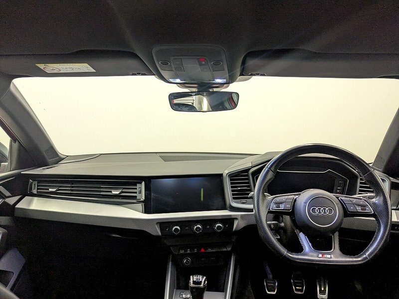 Audi A1 Tfsi Black Edition SA23NFG Red #3