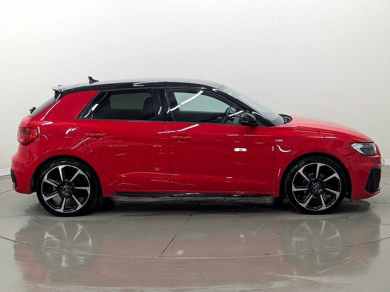 Audi A1 Tfsi Black Edition SA23NFG Red #2