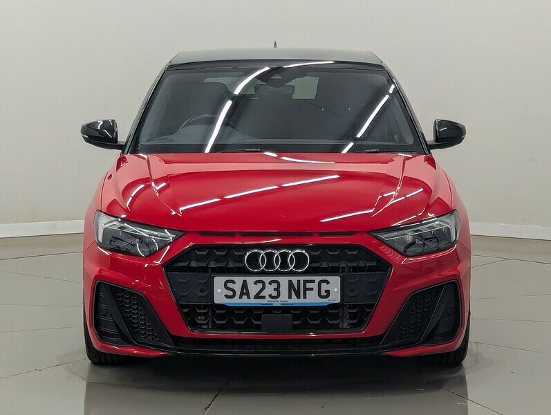 Audi A1 Tfsi Black Edition SA23NFG Red #5